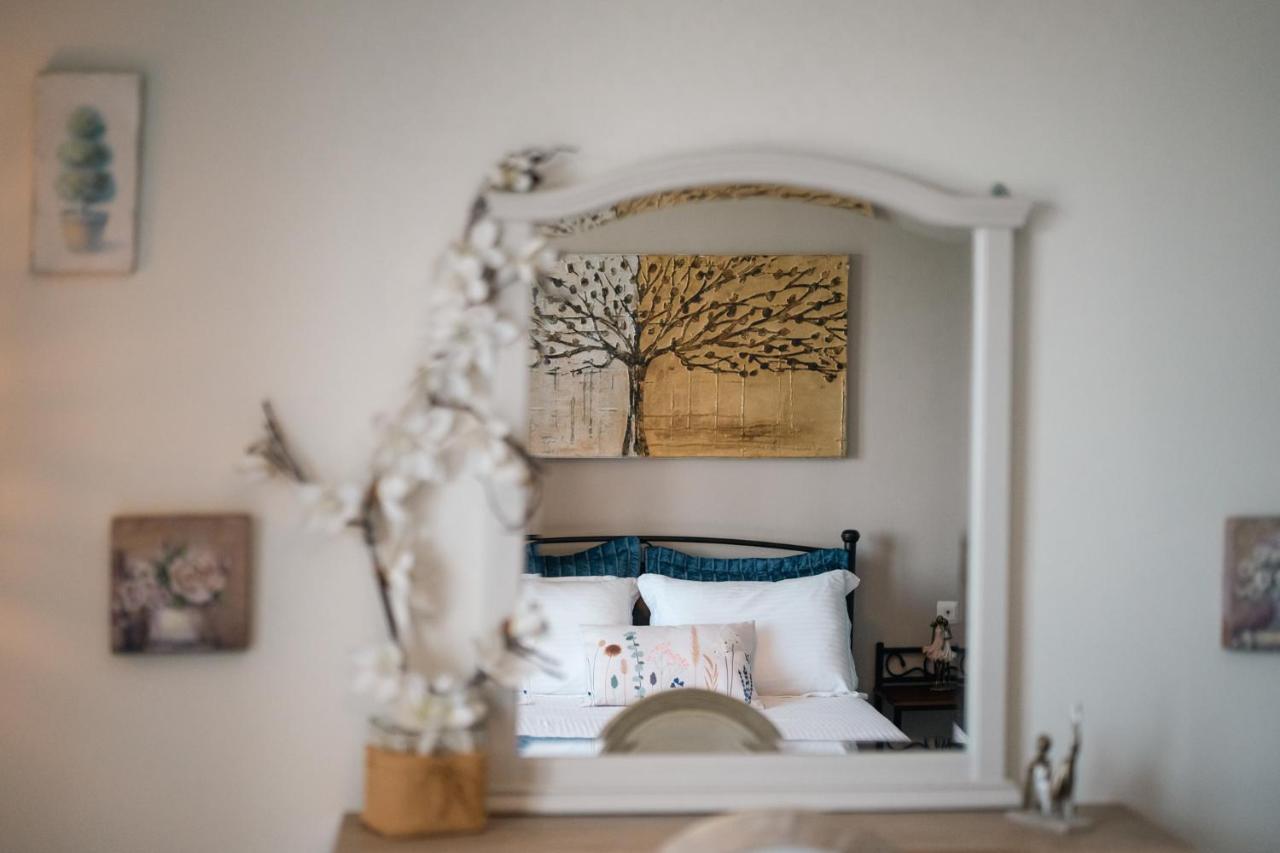Drita Studios & Apartments Свороната Екстериор снимка